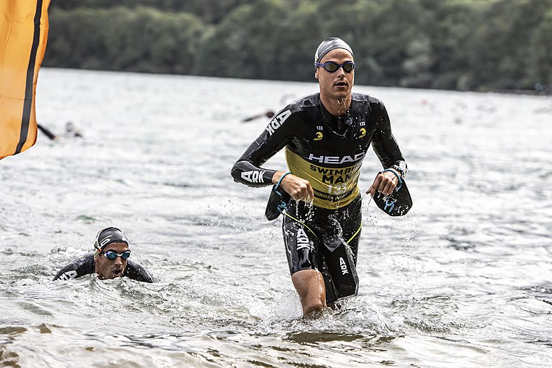 Quelle épaisseur choisir pour une combinaison de swimrun ?