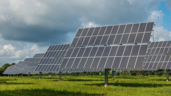 Investir dans des panneaux photovoltaïques vaut-il le coup ?