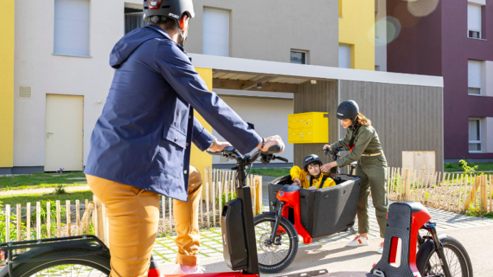 Toyota France inaugure son premier vélo cargo électrique made in France